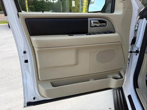 2017 Ford Expedition EL XLT