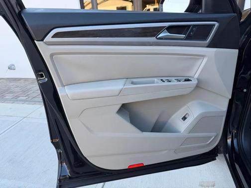 2019 Volkswagen Atlas 3.6L SE w/Technology