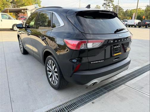 2021 Ford Escape Titanium