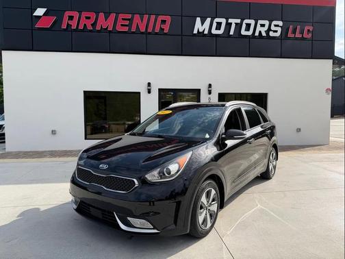 Black 2017 Kia Niro EX