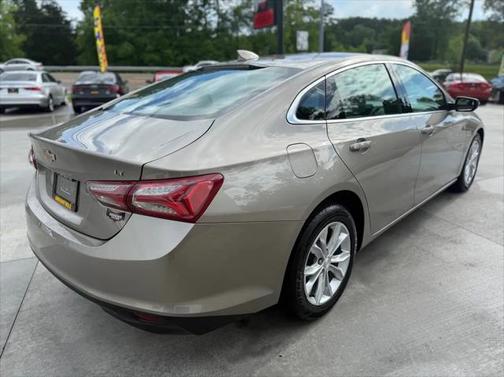 2022 Chevrolet Malibu FWD LT