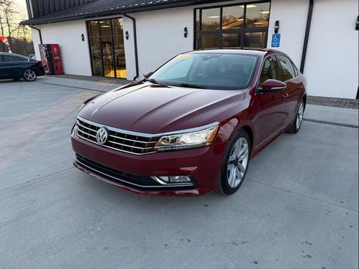2016 Volkswagen Passat V6 SEL Premium