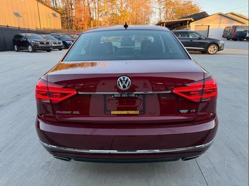 2016 Volkswagen Passat V6 SEL Premium