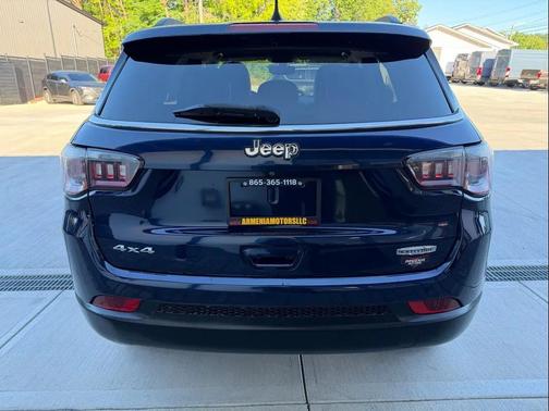 Jazz Blue Pearlcoat 2018 Jeep Compass Latitude