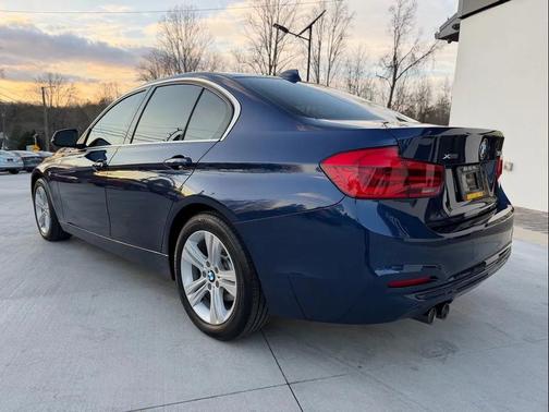 2018 BMW 330 xDrive