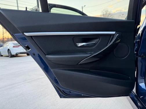 2018 BMW 330 xDrive