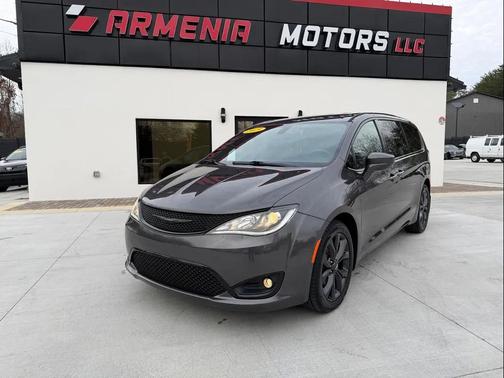 2019 Chrysler Pacifica Touring Plus