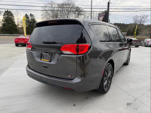 2019 Chrysler Pacifica Touring Plus