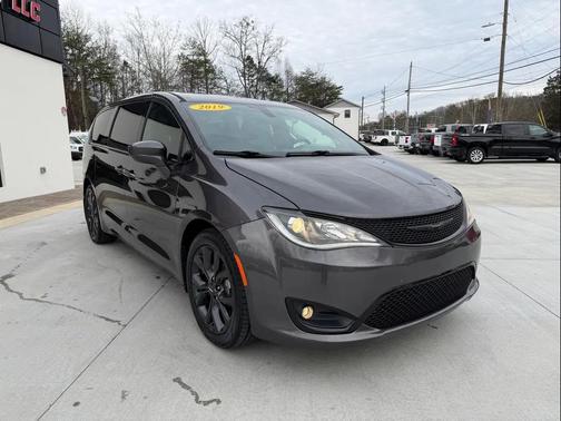 2019 Chrysler Pacifica Touring Plus