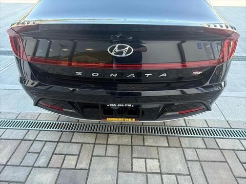 2022 Hyundai SONATA SE