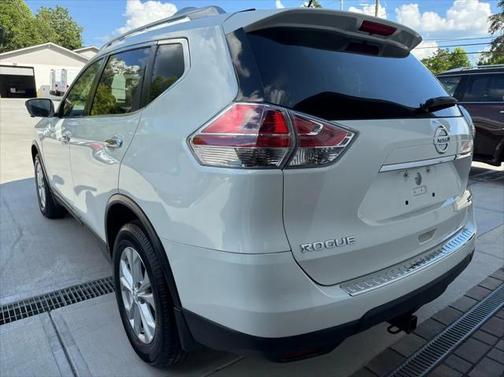 2016 Nissan Rogue SV