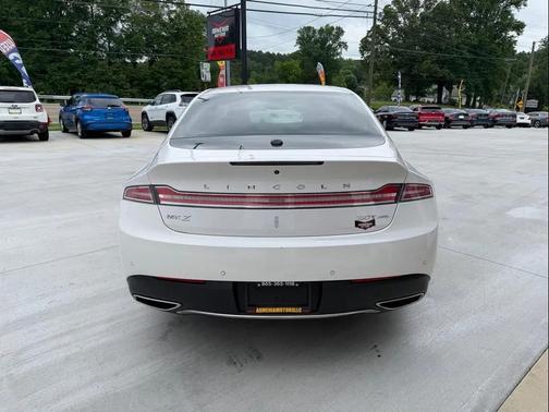 White Platinum Metallic Tri-Coat 2017 Lincoln MKZ Base