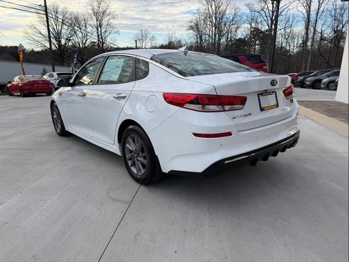 2020 Kia Optima LX