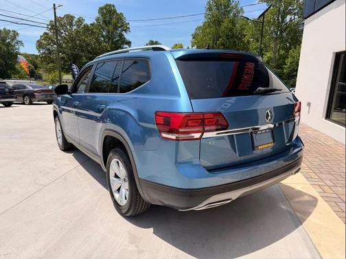 Blue 2019 Volkswagen Atlas 3.6L SE