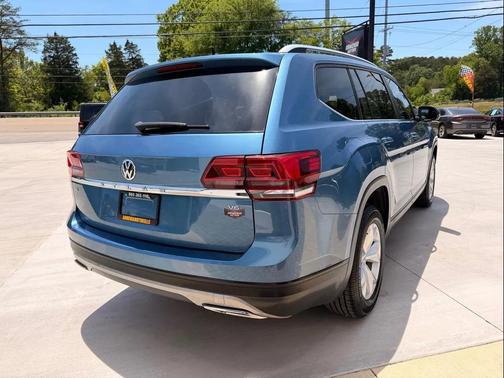 Blue 2019 Volkswagen Atlas 3.6L SE