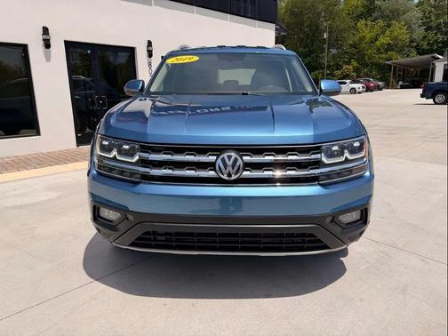 Blue 2019 Volkswagen Atlas 3.6L SE