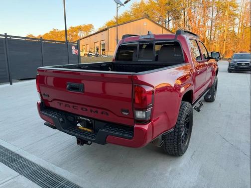 2022 Toyota Tacoma SR
