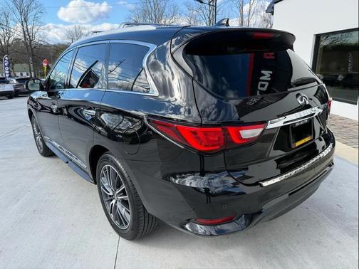 2017 INFINITI QX60 Base