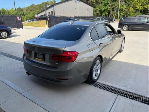 Mineral Gray Metallic 2017 BMW 330e iPerformance