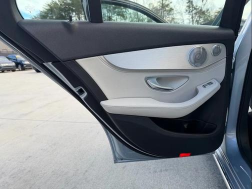 2015 Mercedes-Benz C-Class 