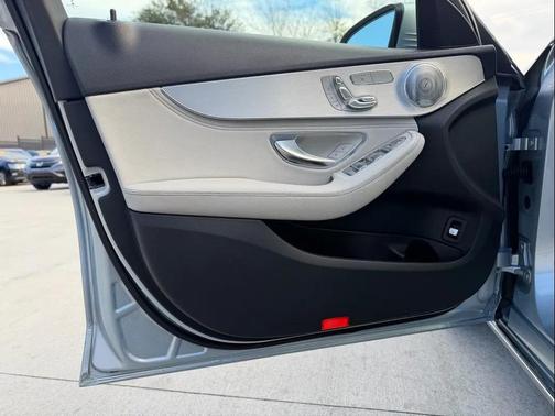 2015 Mercedes-Benz C-Class 