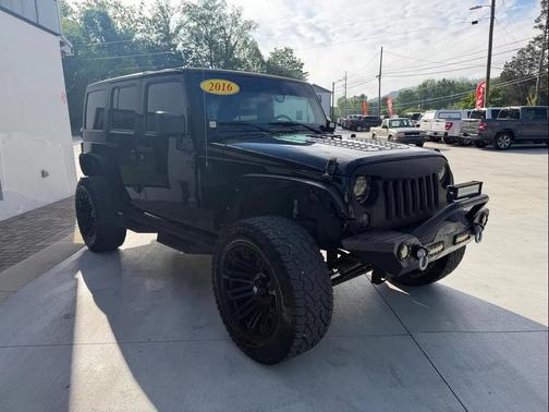 Black Clearcoat 2016 Jeep Wrangler Unlimited Sport