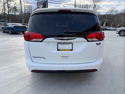 2020 Chrysler Pacifica Touring