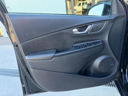 2021 Hyundai KONA Limited