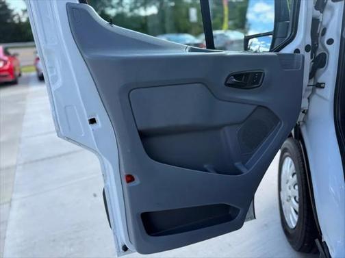 2015 Ford Transit-350 XL