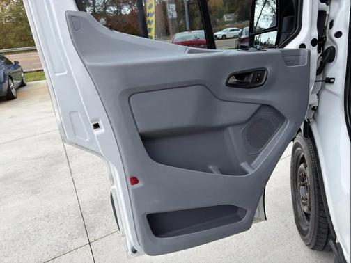2016 Ford Transit-150 XLT