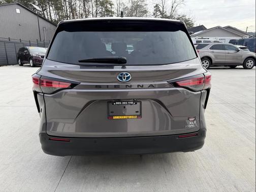 2022 Toyota Sienna XLE