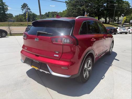 Runway Red 2019 Kia Niro LX