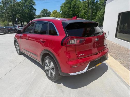 Runway Red 2019 Kia Niro LX