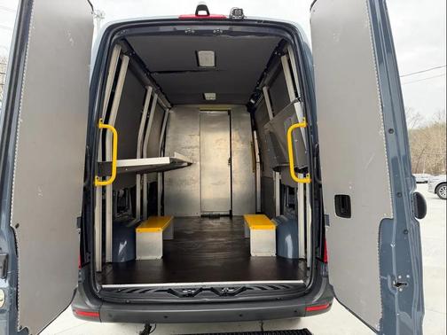 2019 Mercedes-Benz Sprinter 2500 High Roof V6