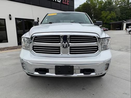 Bright White Clearcoat 2016 RAM 1500 Big Horn