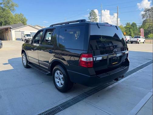 Black 2016 Ford Expedition XL