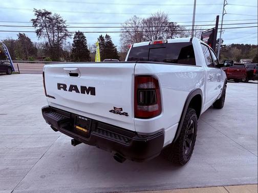 Bright White Clearcoat 2019 RAM 1500 Rebel