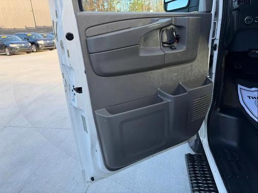 2014 Chevrolet Express 3500 LT