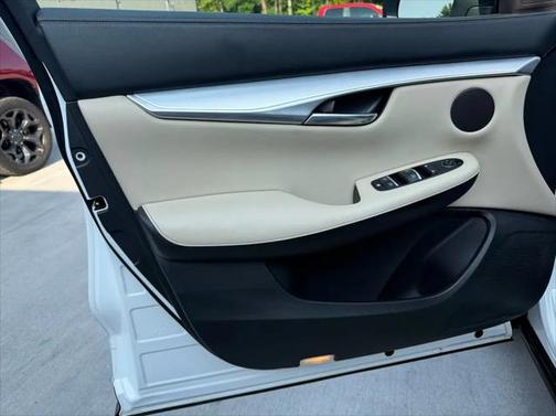 2019 INFINITI QX50 Luxe