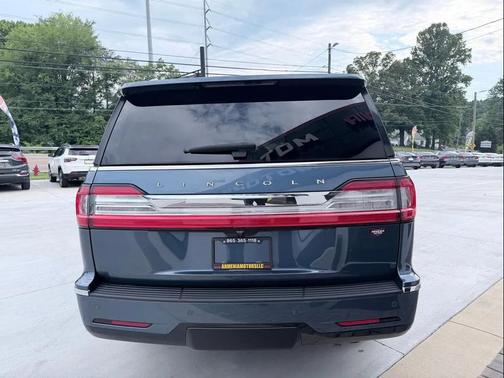 Blue Diamond Metallic 2019 Lincoln Navigator Reserve