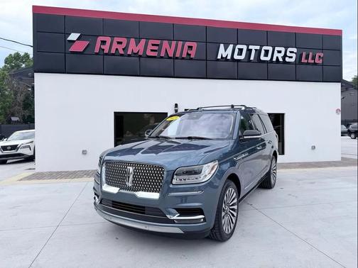 Blue Diamond Metallic 2019 Lincoln Navigator Reserve