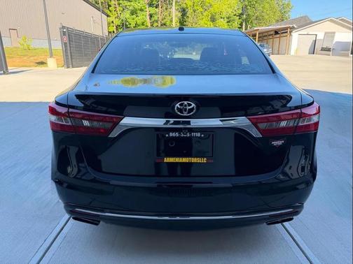 Parisian Night Pearl 2016 Toyota Avalon Limited