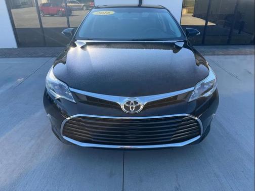 Parisian Night Pearl 2016 Toyota Avalon Limited