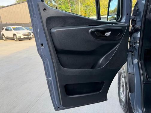 2019 Mercedes-Benz Sprinter 2500 Standard Roof