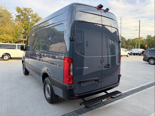 2019 Mercedes-Benz Sprinter 2500 Standard Roof