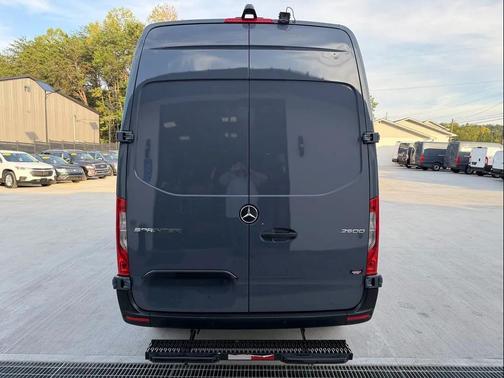 2019 Mercedes-Benz Sprinter 2500 Standard Roof