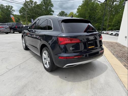 Black 2018 Audi Q5 2.0T Premium