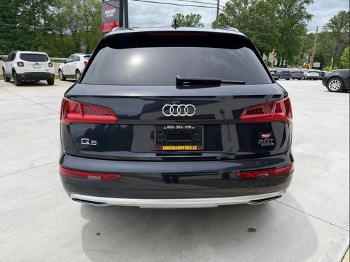 Black 2018 Audi Q5 2.0T Premium