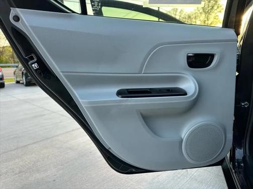 2014 Toyota Prius c One