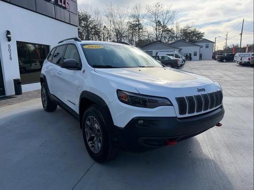 Bright White Clearcoat 2020 Jeep Cherokee Trailhawk